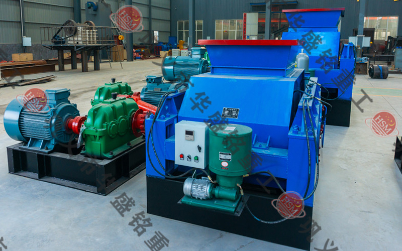'鎳礦石破碎機(jī),對(duì)輥破碎機(jī)價(jià)格,對(duì)輥式破碎機(jī)廠家,雙輥破碎機(jī),液壓對(duì)輥破碎機(jī)